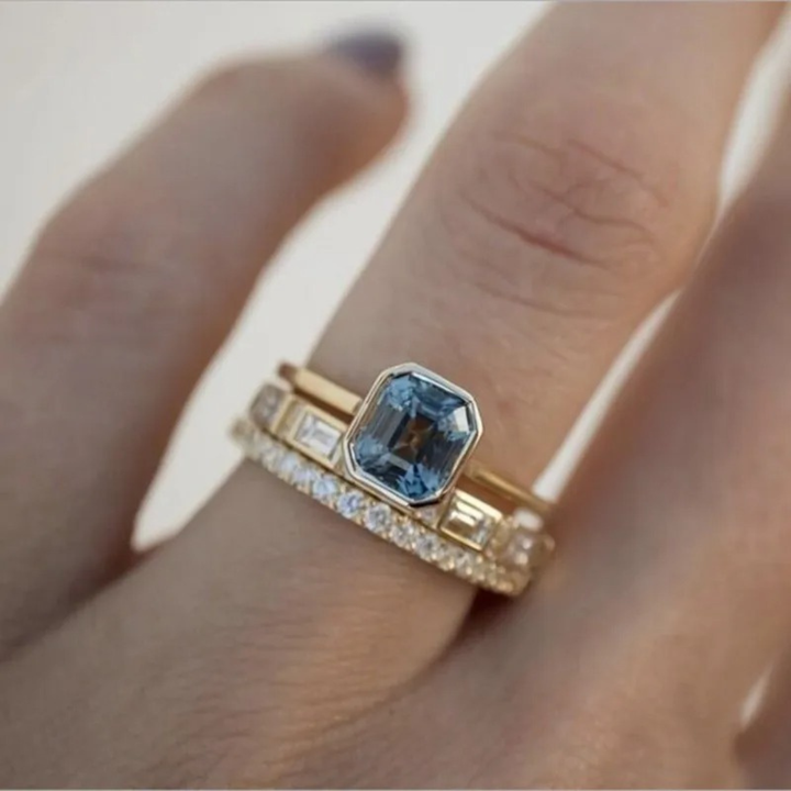 Iris – Vintage Gold &amp; Blue Ring Set