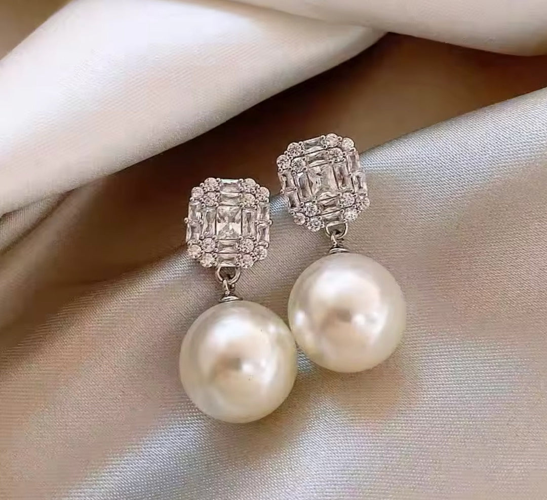 Breast Cancer Awareness | Luxe Pearl Earrings | 1+1 Free Today