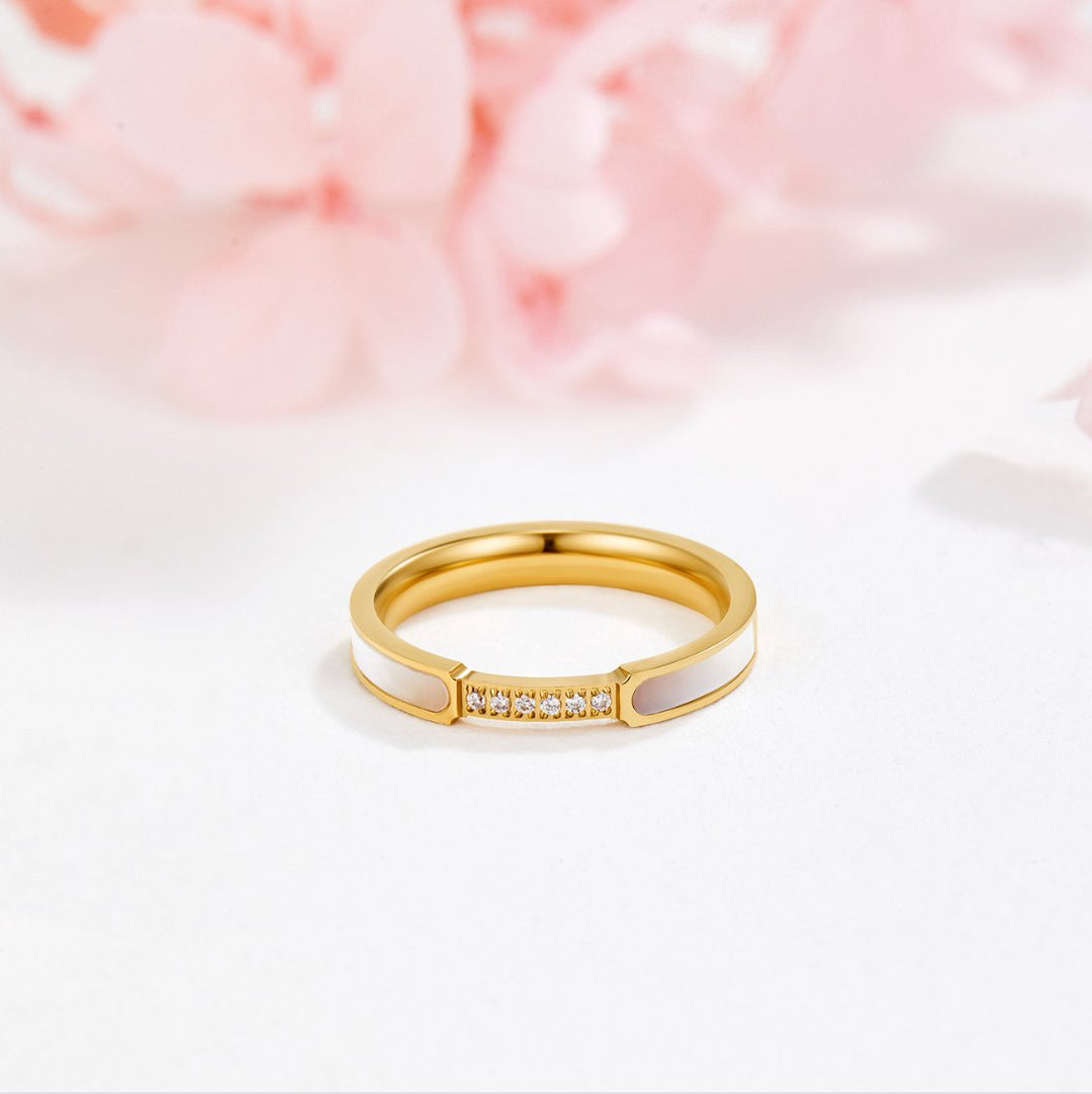 Unity - Pearl &amp; Crystal Ring